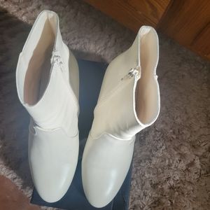 Winter white booties!!